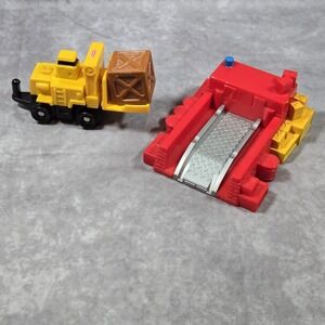 Fisher Price Geo Trax Rail And Road System Fork Lift Freight